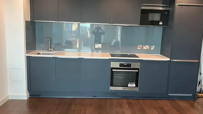 City flat kitchen run cleaned before moving out
