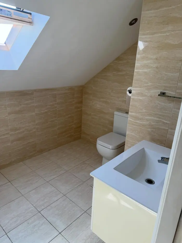 Loft en suite shower room cleaned for move-out